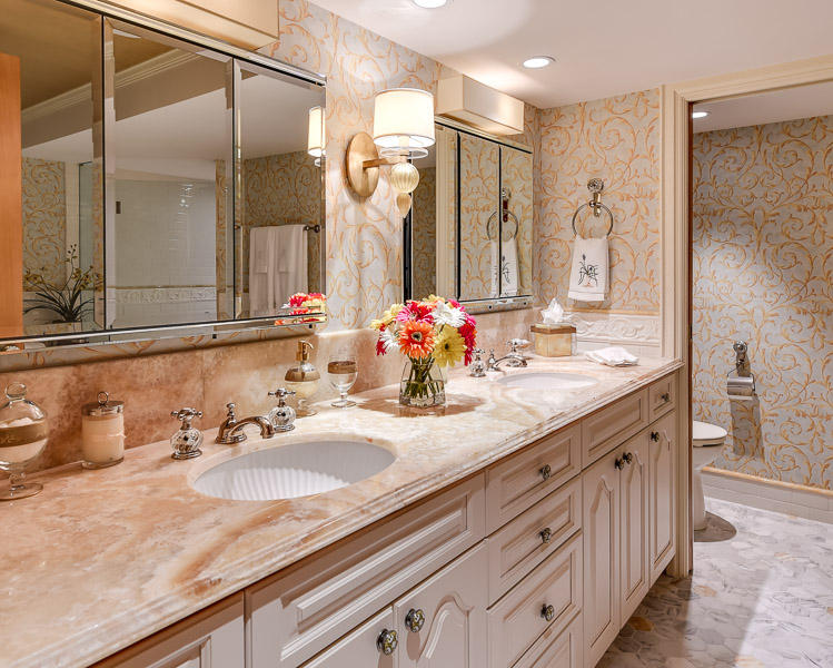 TRUMP PLAZA OF THE PALM B - Residential