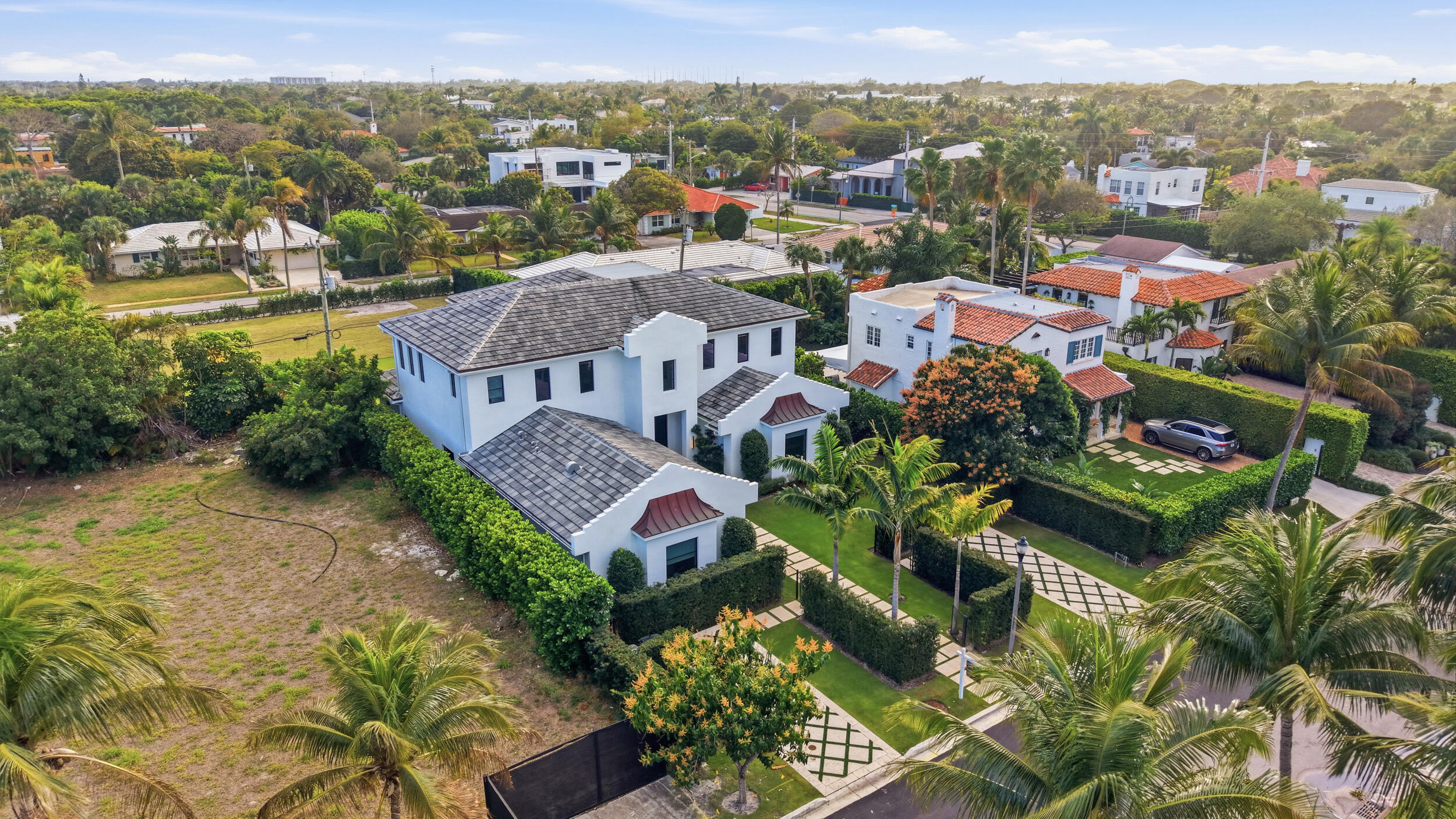 LAKEWOOD - Residential