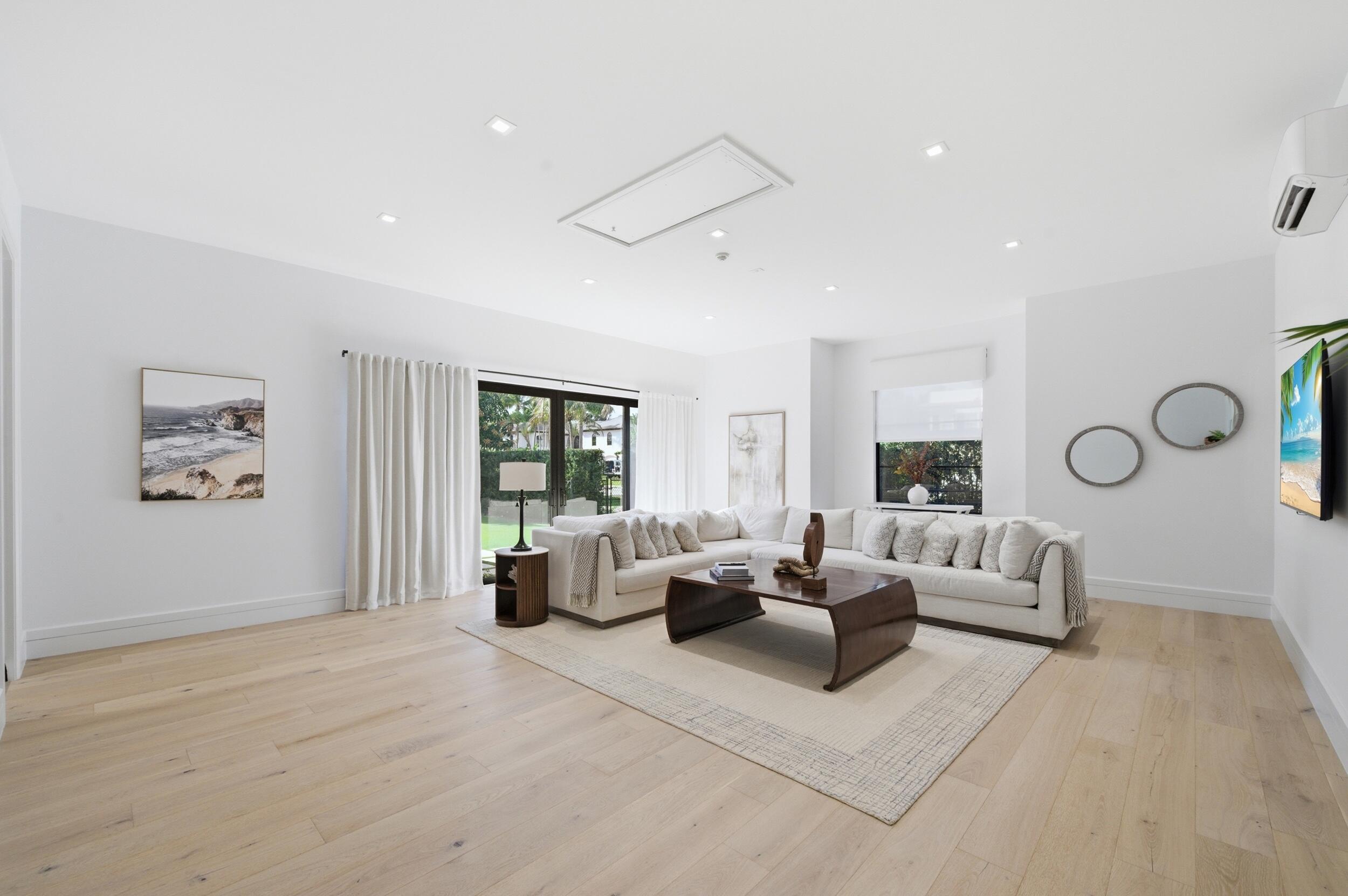 LAKEWOOD - Residential