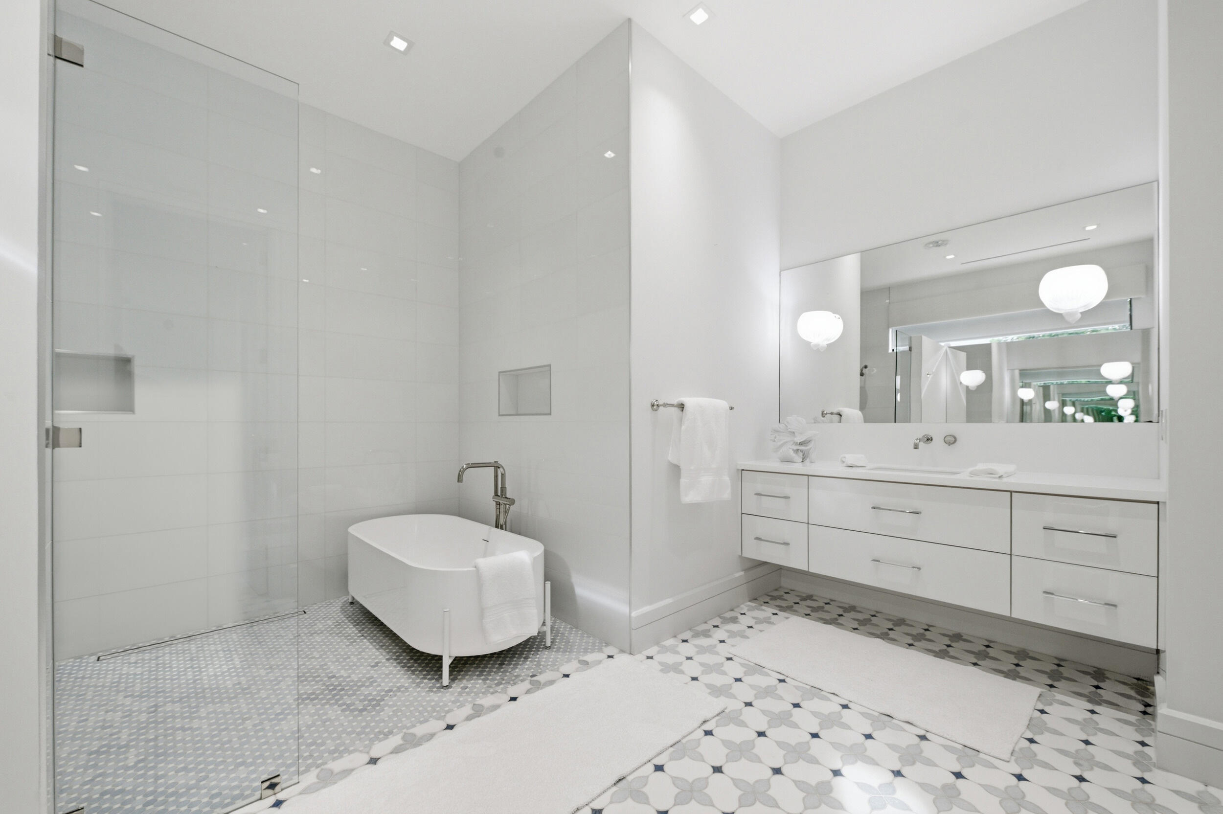 LAKEWOOD - Residential