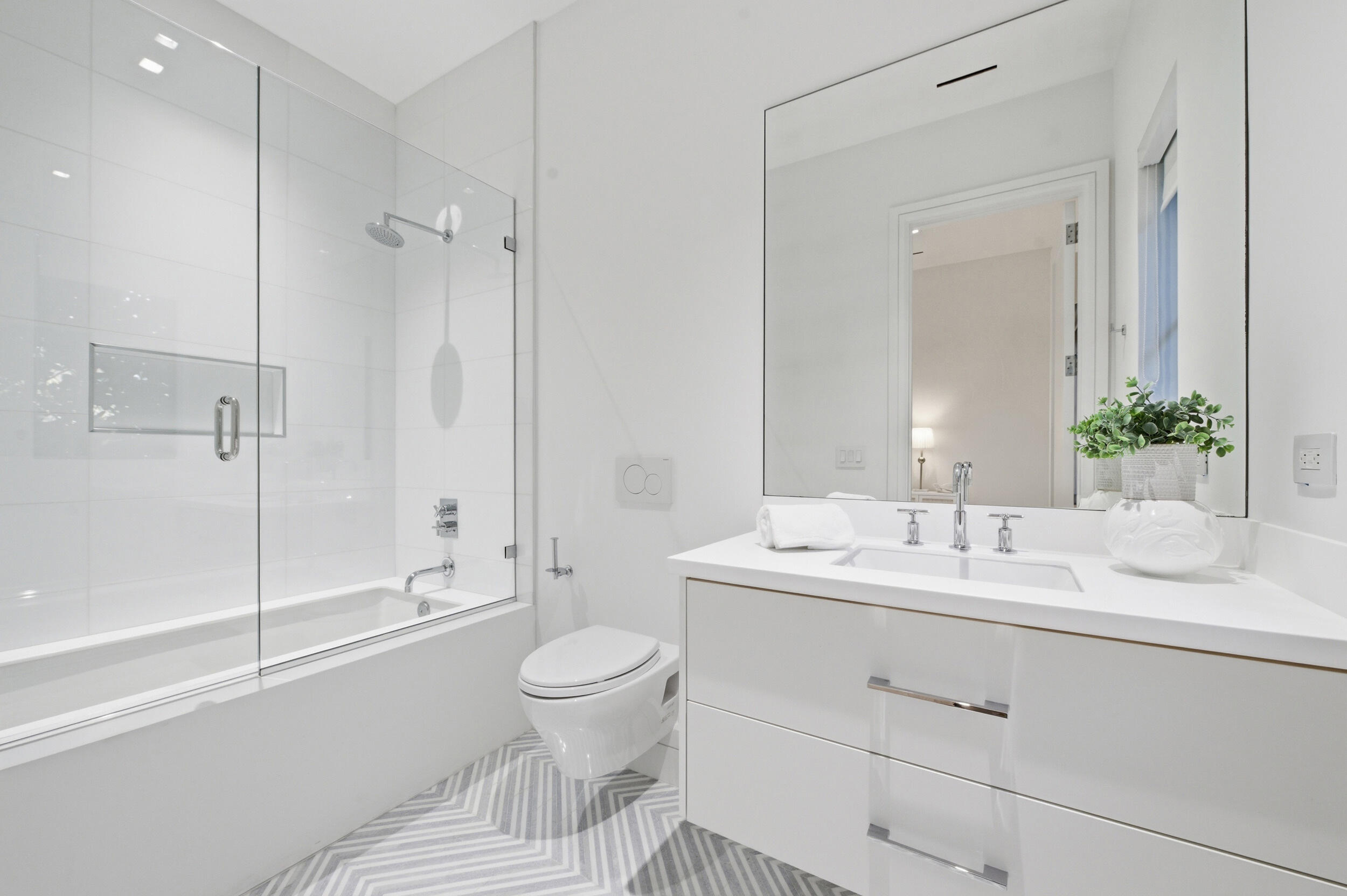 LAKEWOOD - Residential