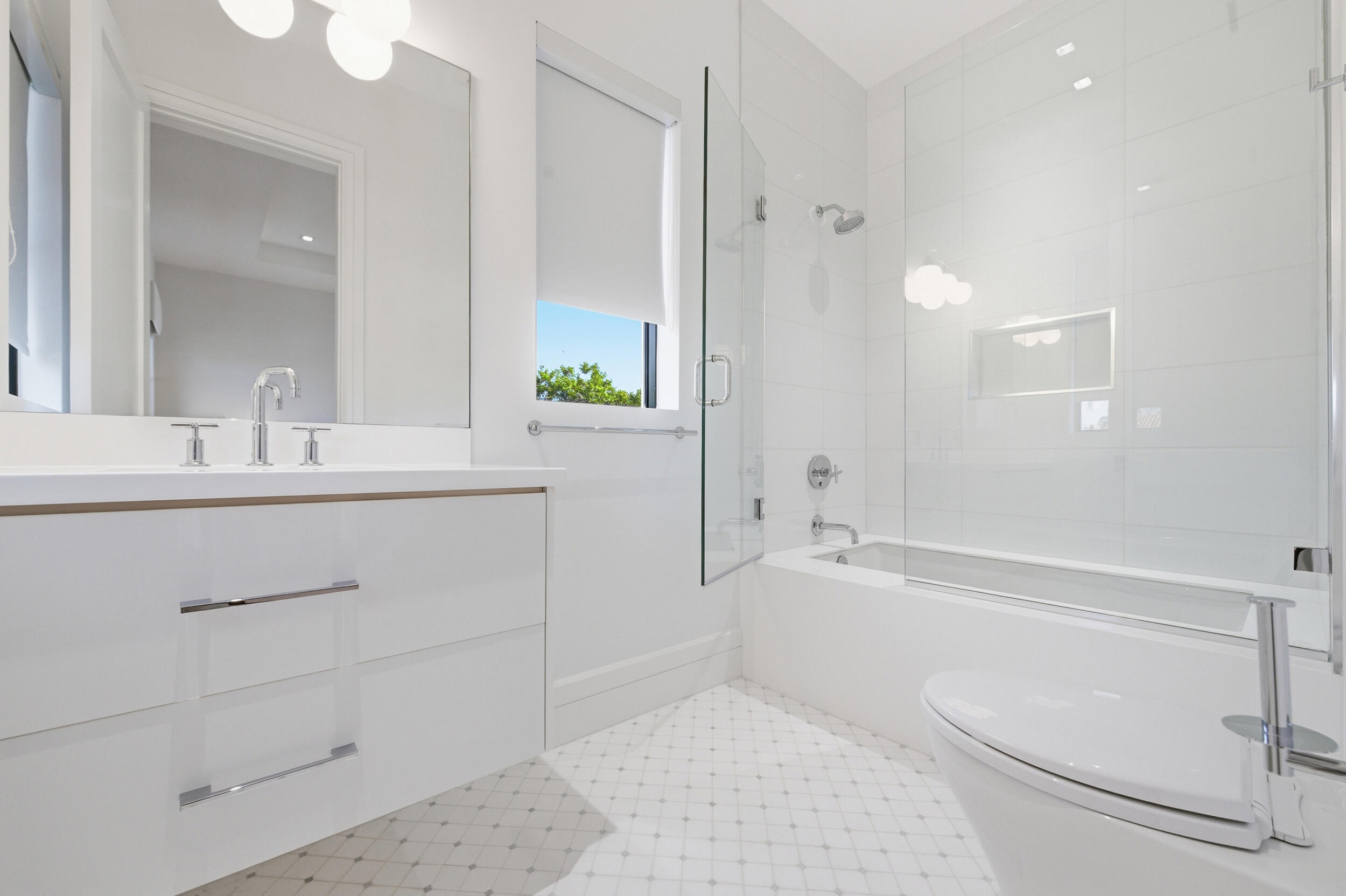 LAKEWOOD - Residential