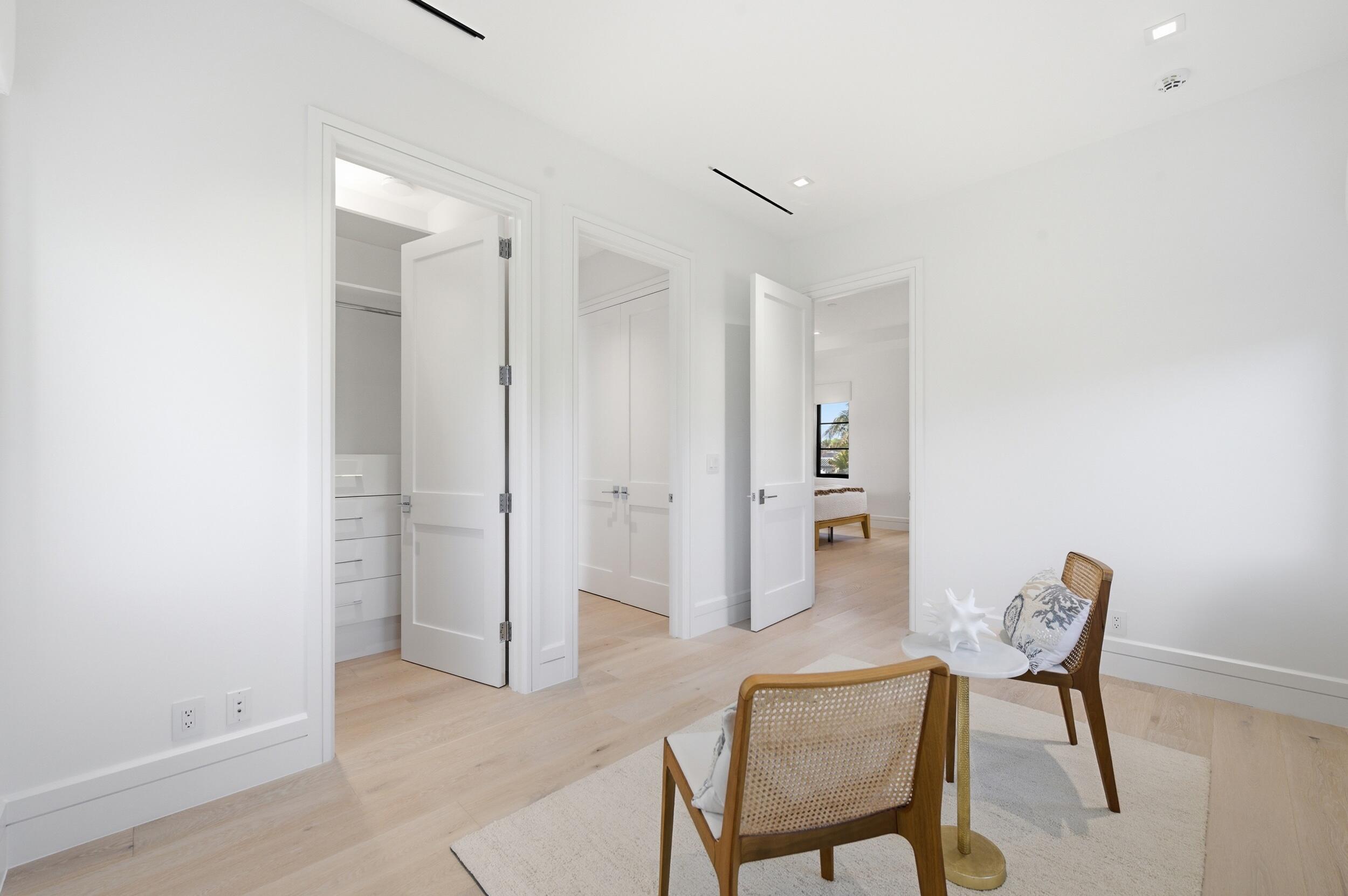 LAKEWOOD - Residential