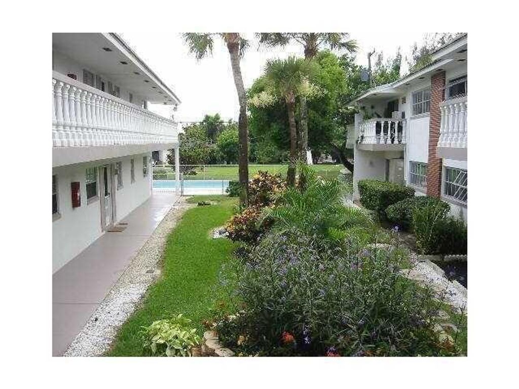 Photo of 148 Yacht Club Drive #2, North Palm Beach, FL 33408 (MLS # R10802424)