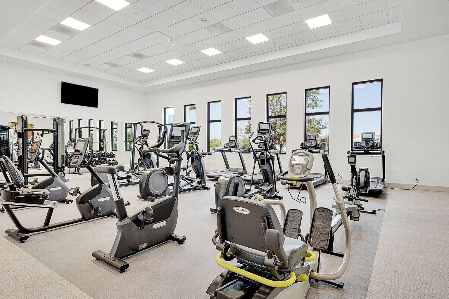 CRESSWIND PALM BEACH - Residential