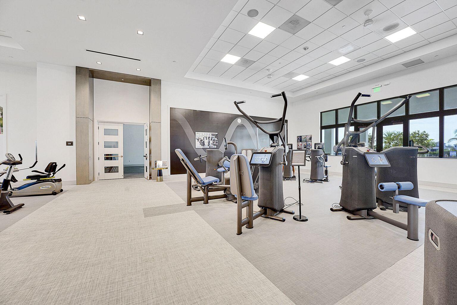 CRESSWIND PALM BEACH - Residential