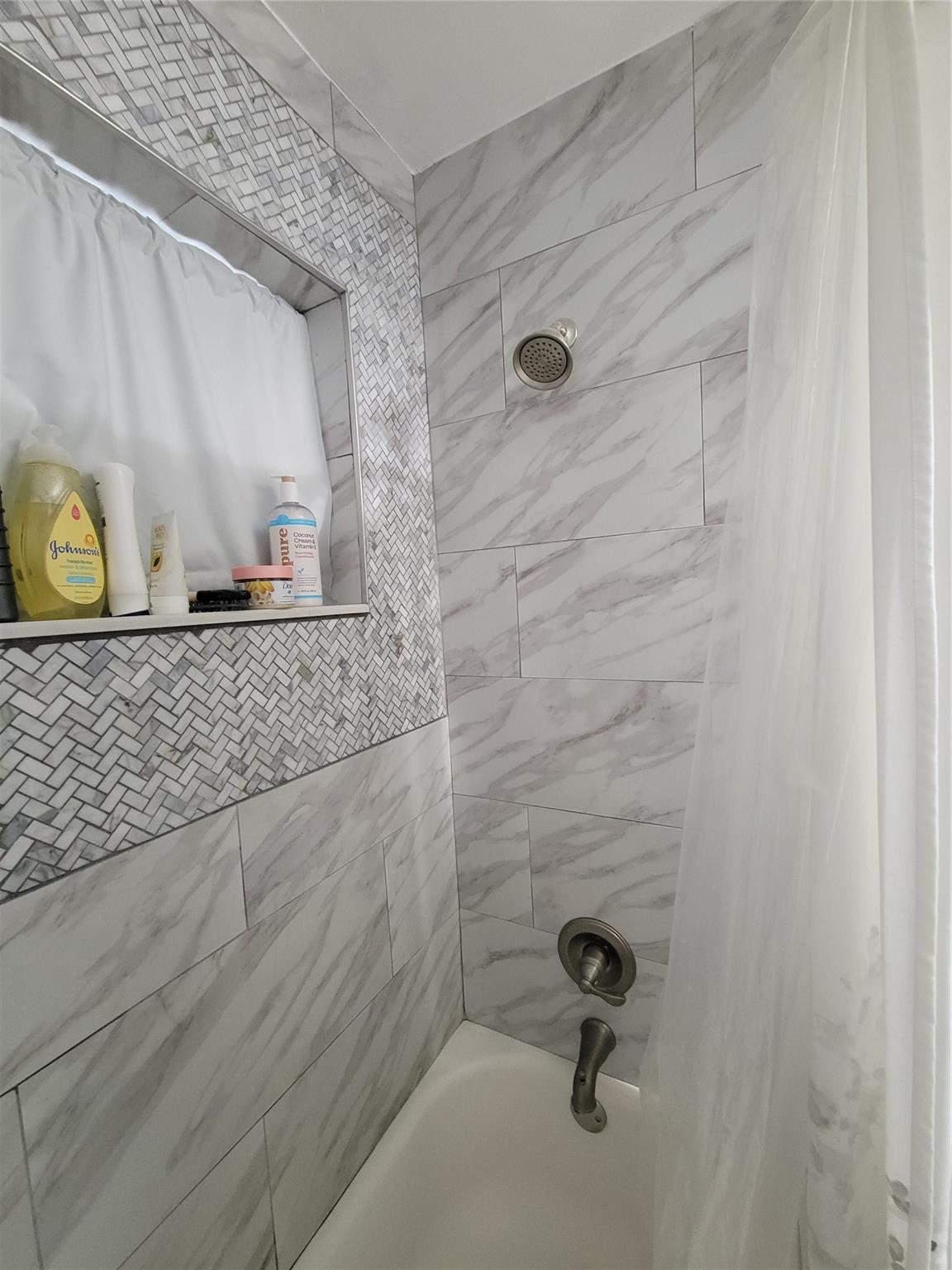 Paradise Gardens Sec 3 72 - Residential