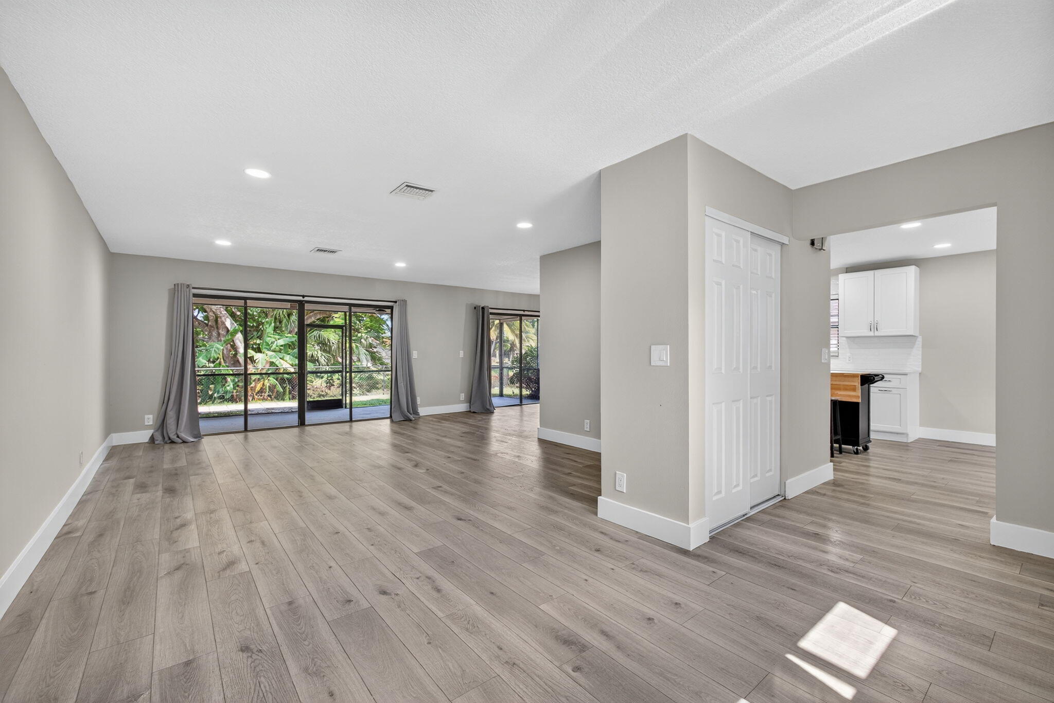 1202 Essex Drive