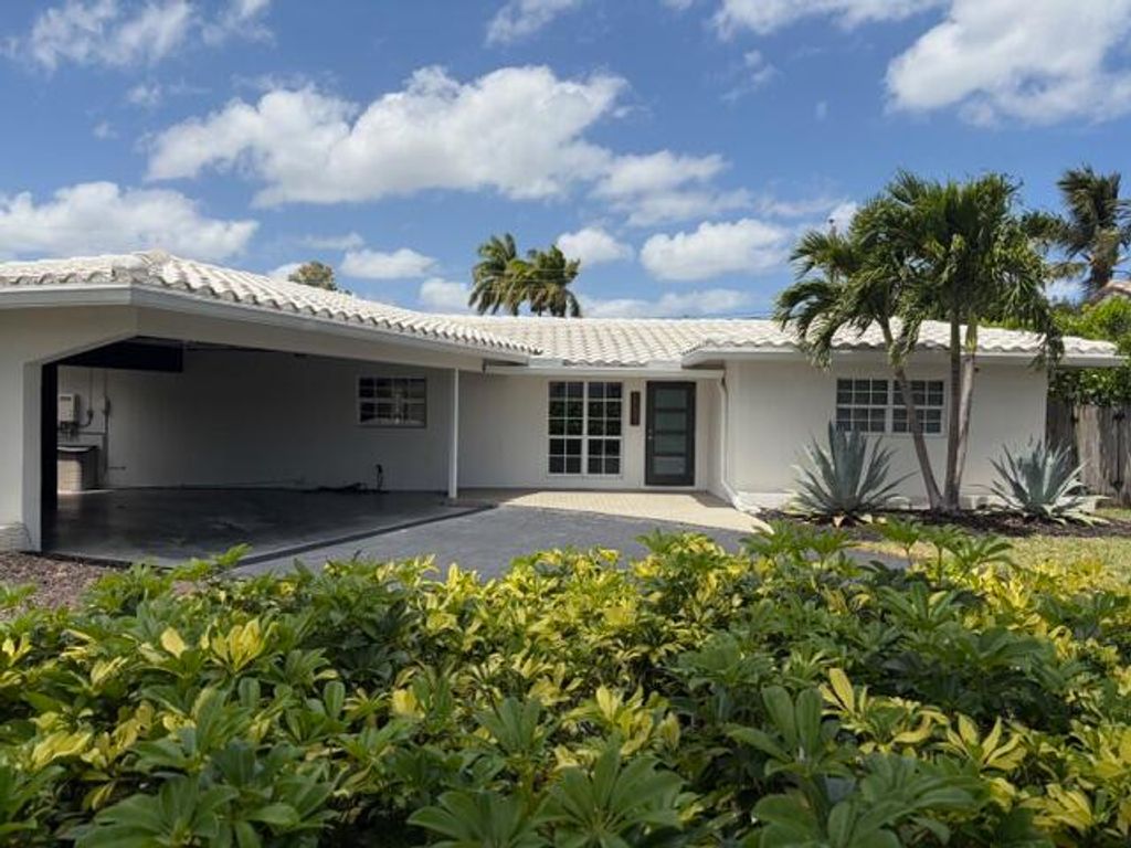 Photo of 2083 NE 54th Court, Fort Lauderdale, FL 33308 (MLS # B26018576)
