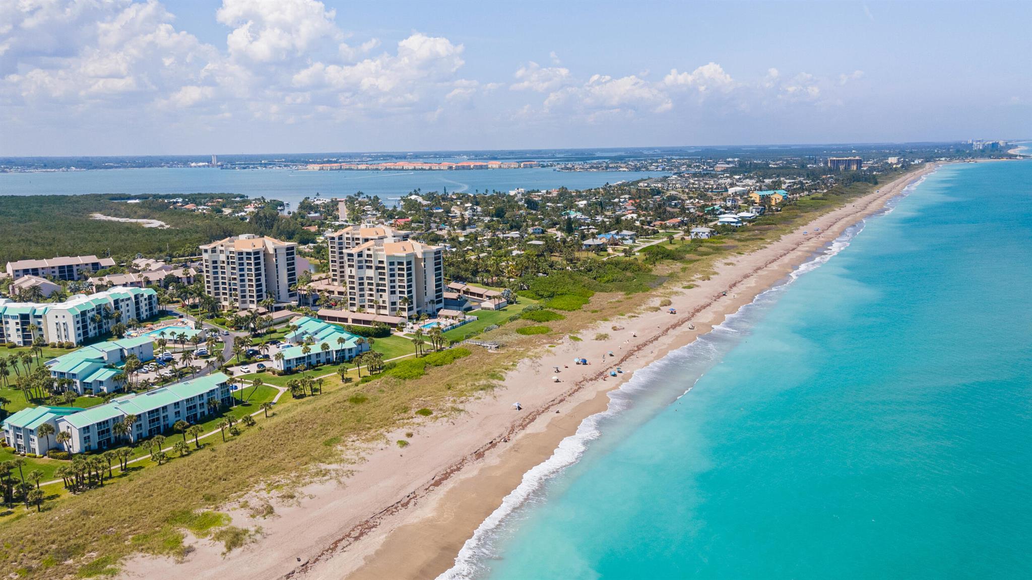 GOLF VILLAS - Residential