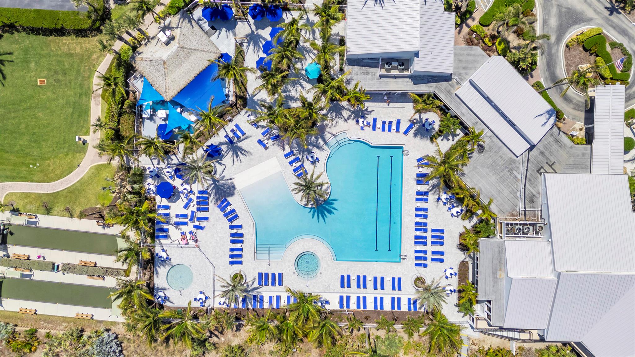 GOLF VILLAS - Residential