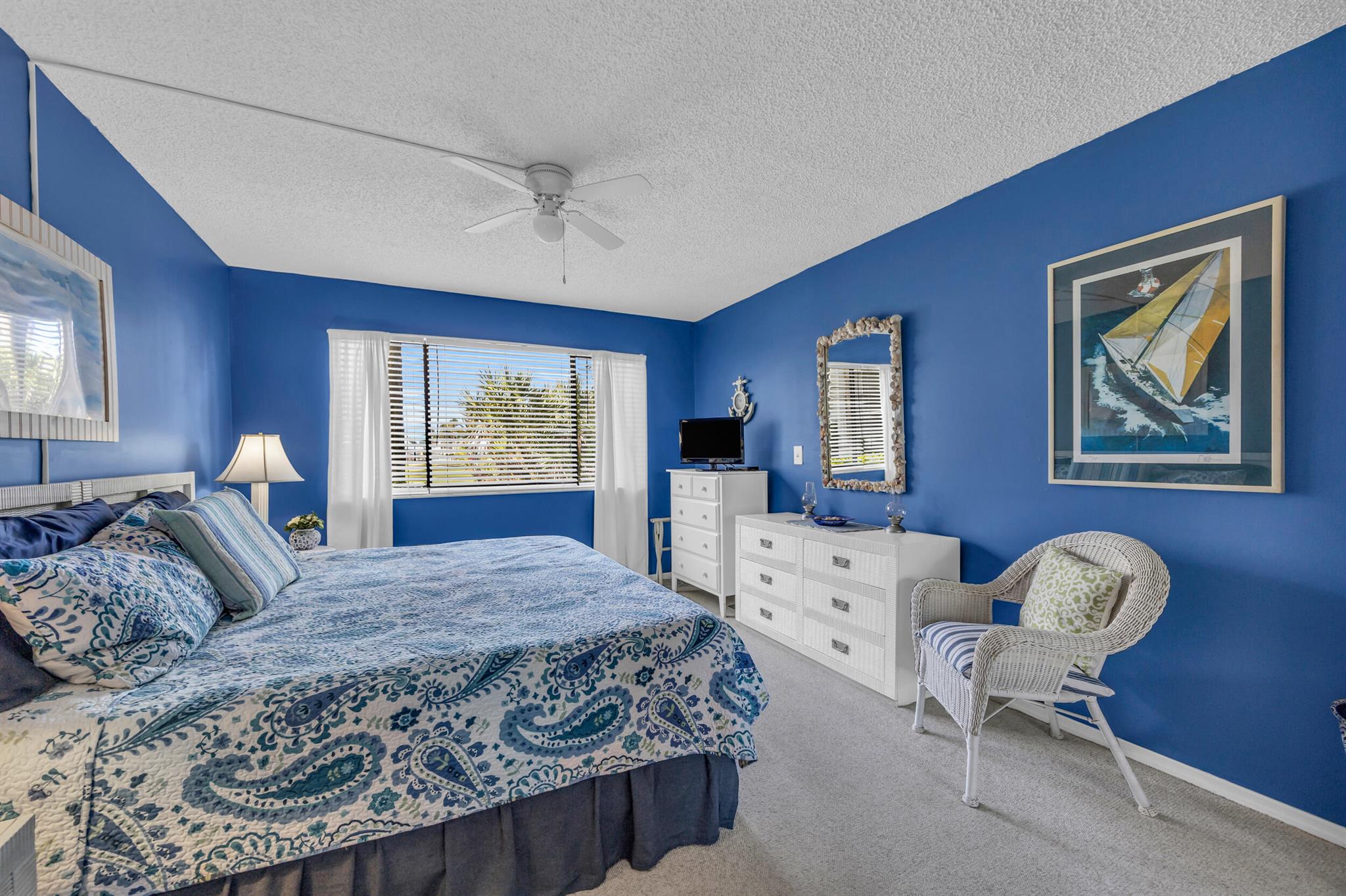 GOLF VILLAS - Residential