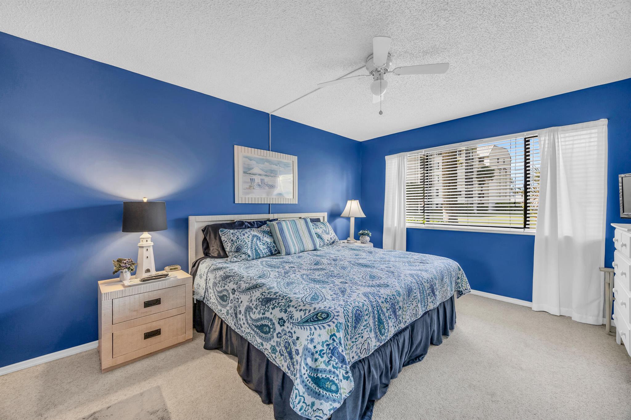 GOLF VILLAS - Residential