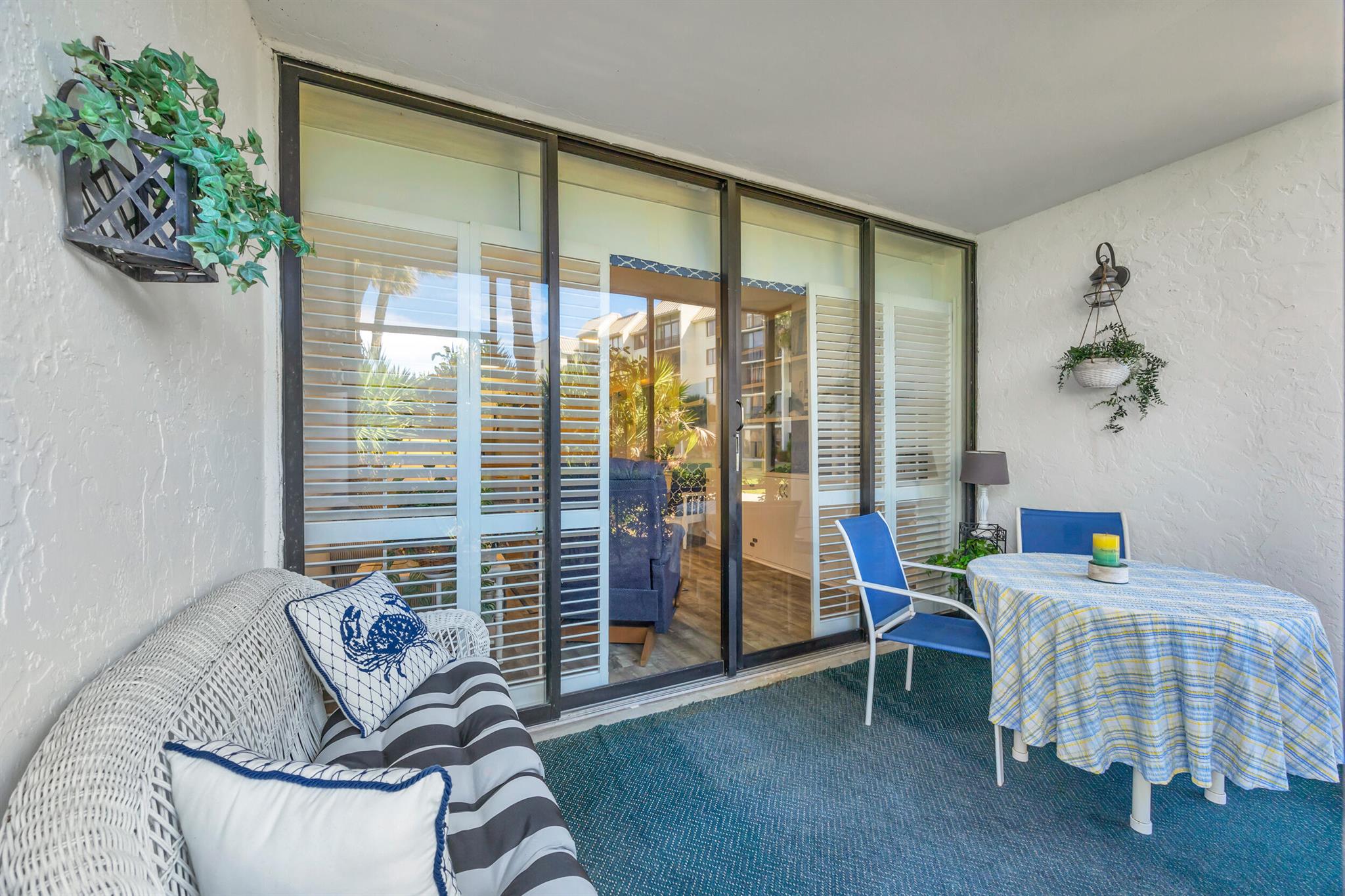 GOLF VILLAS - Residential