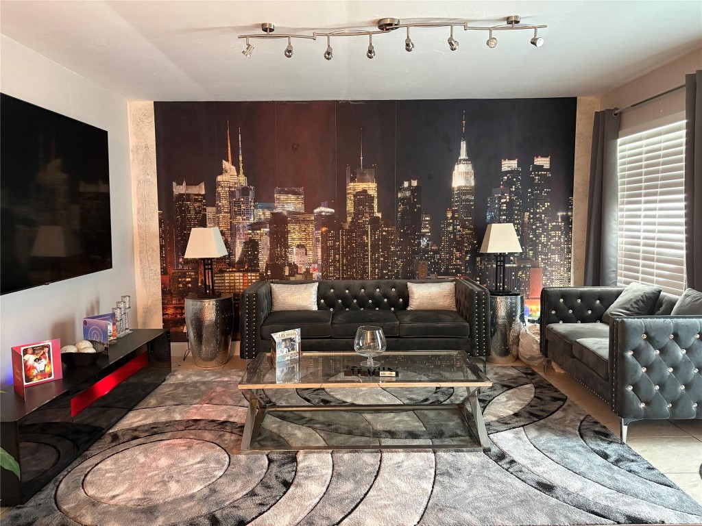 Mainlands Of Tamarac Lake - Residential