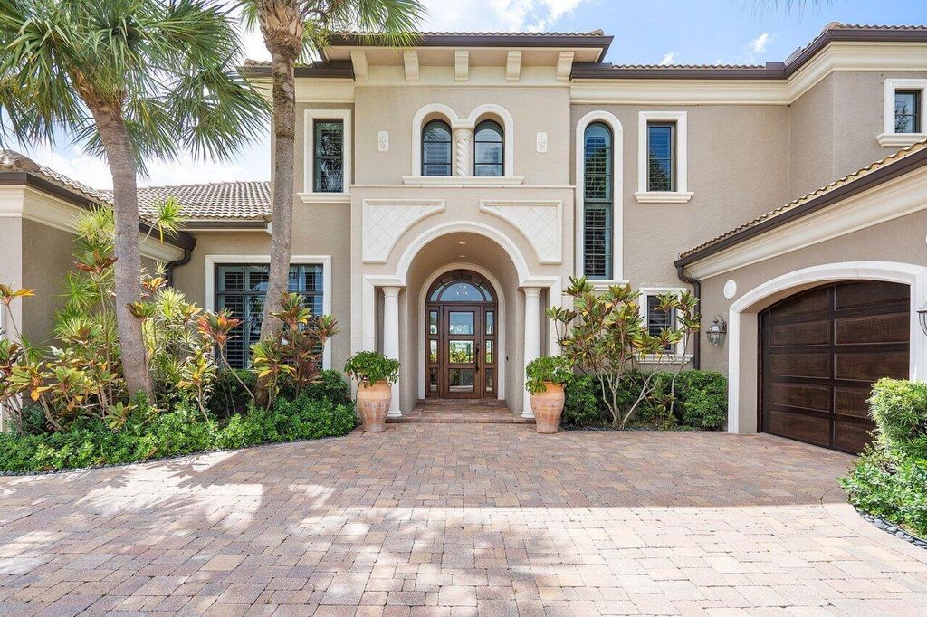 Photo of 10149 Seagrape Way, Palm Beach Gardens, FL 33418 (MLS # R10903951)