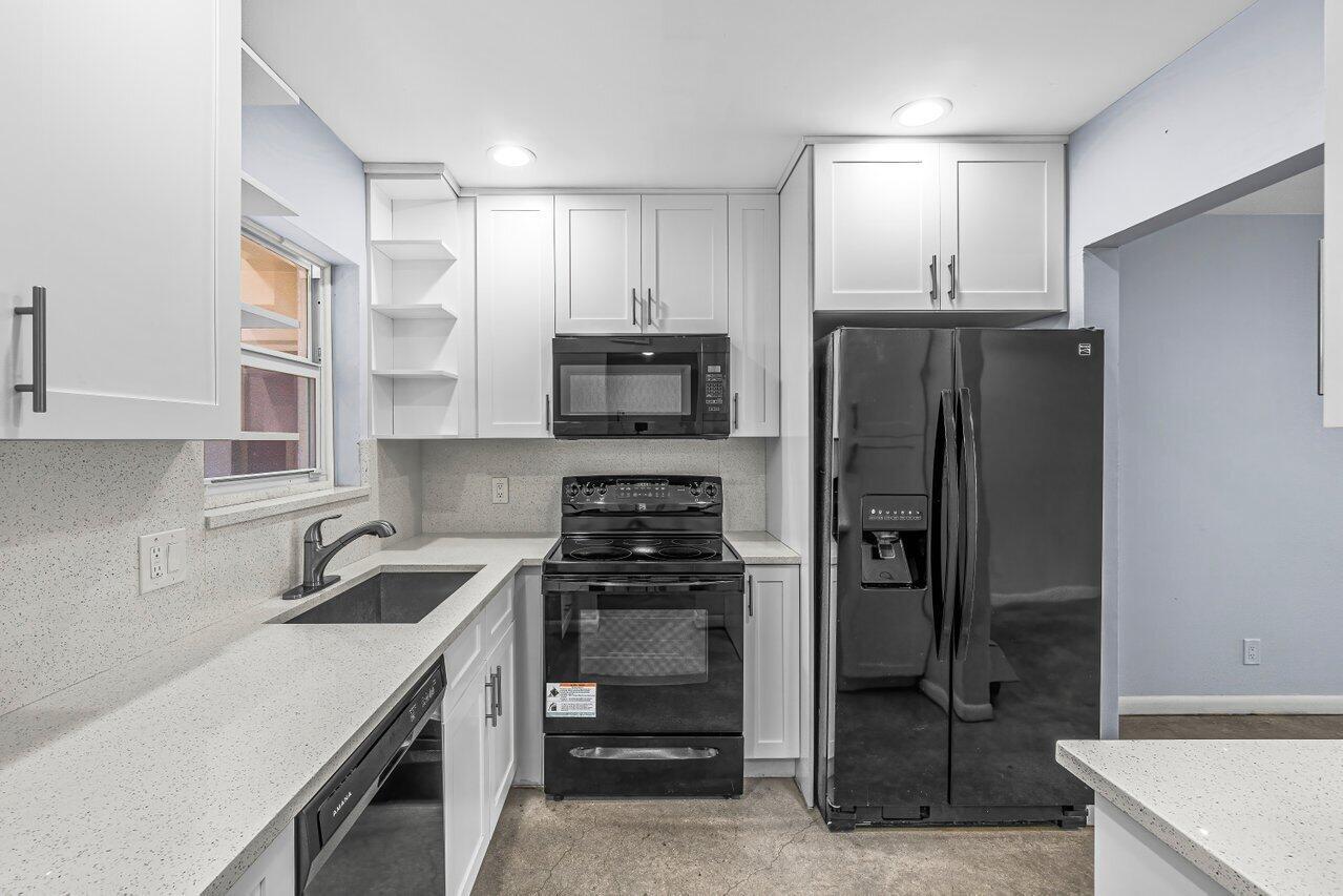 WATERWAY CLUB - Residential