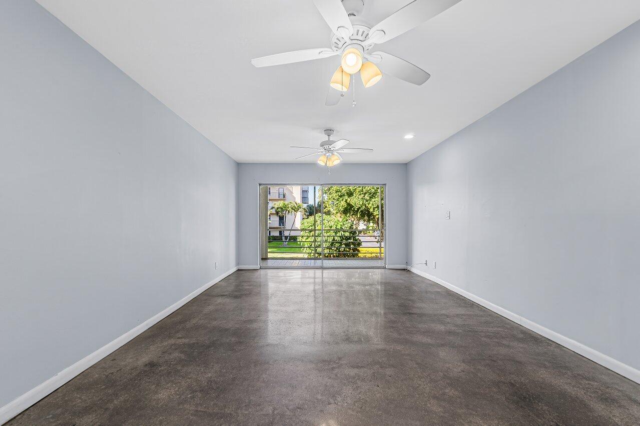 WATERWAY CLUB - Residential