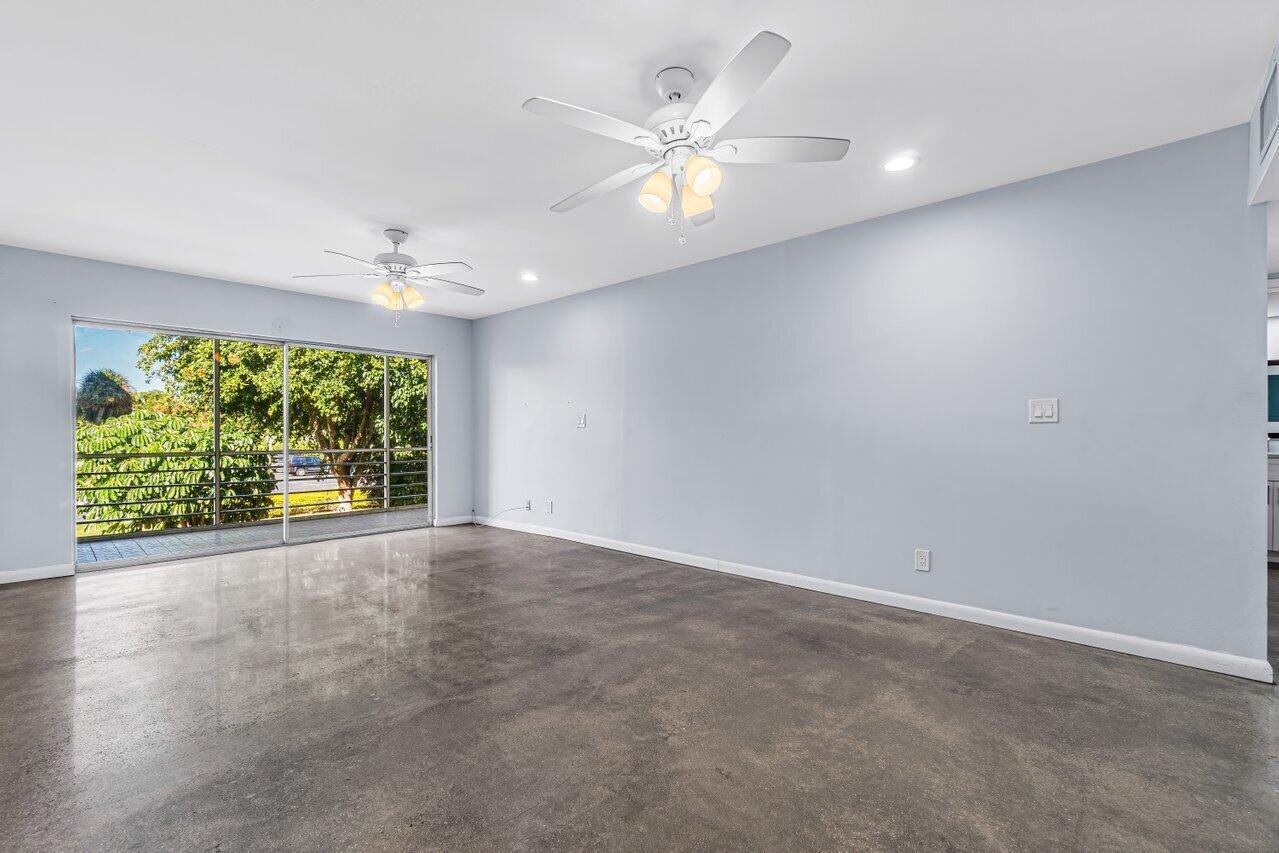 WATERWAY CLUB - Residential