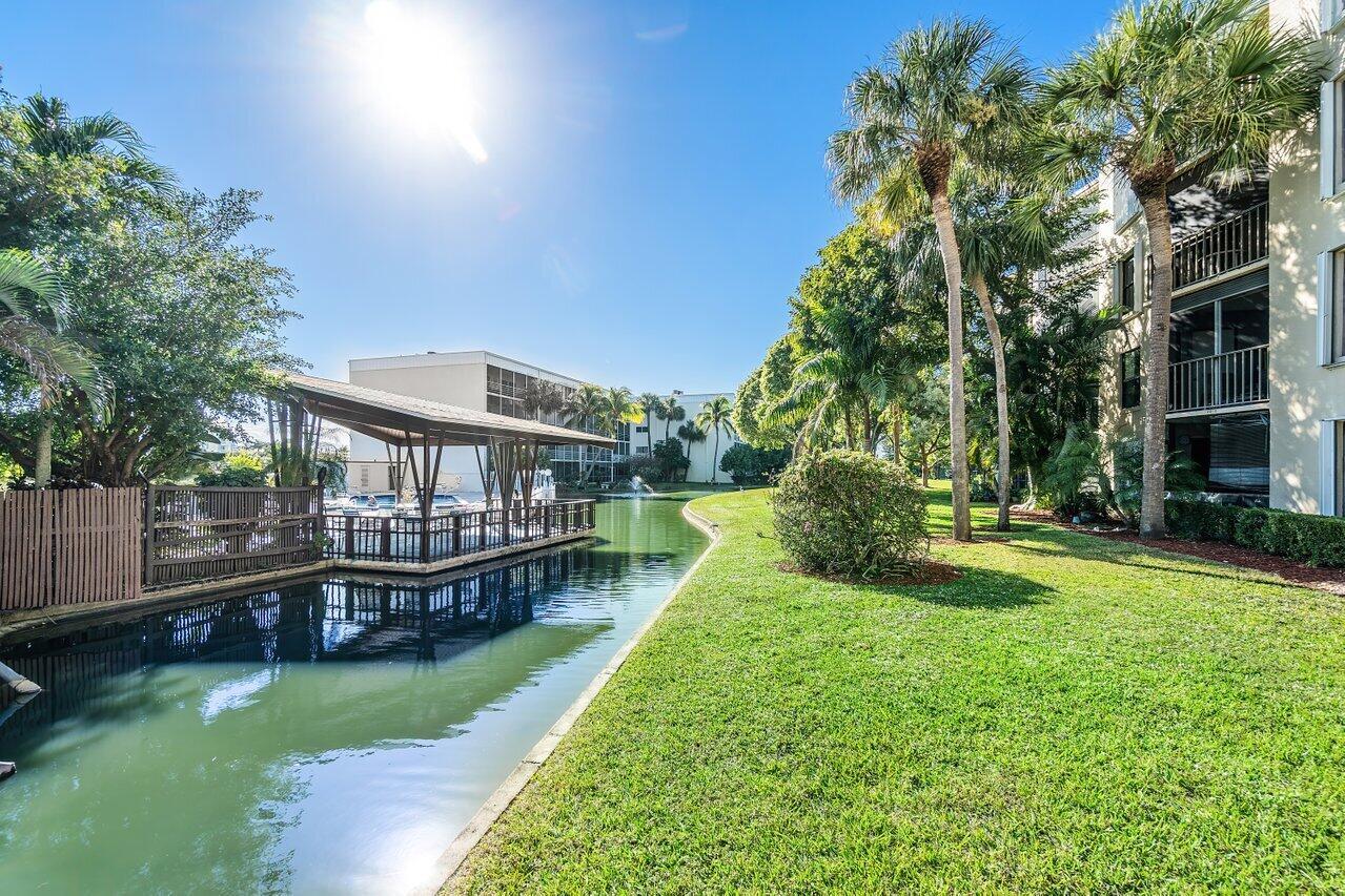 WATERWAY CLUB - Residential