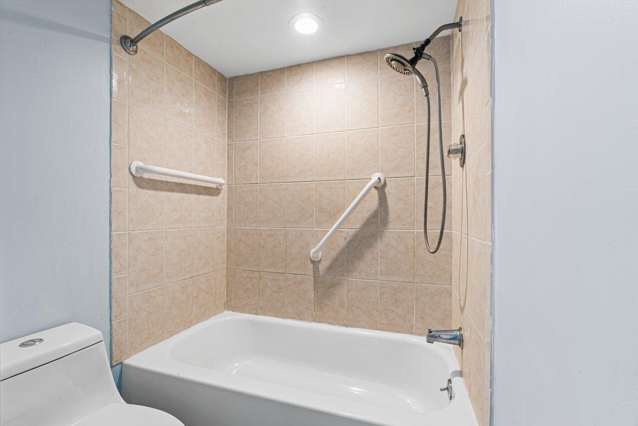 WATERWAY CLUB - Residential