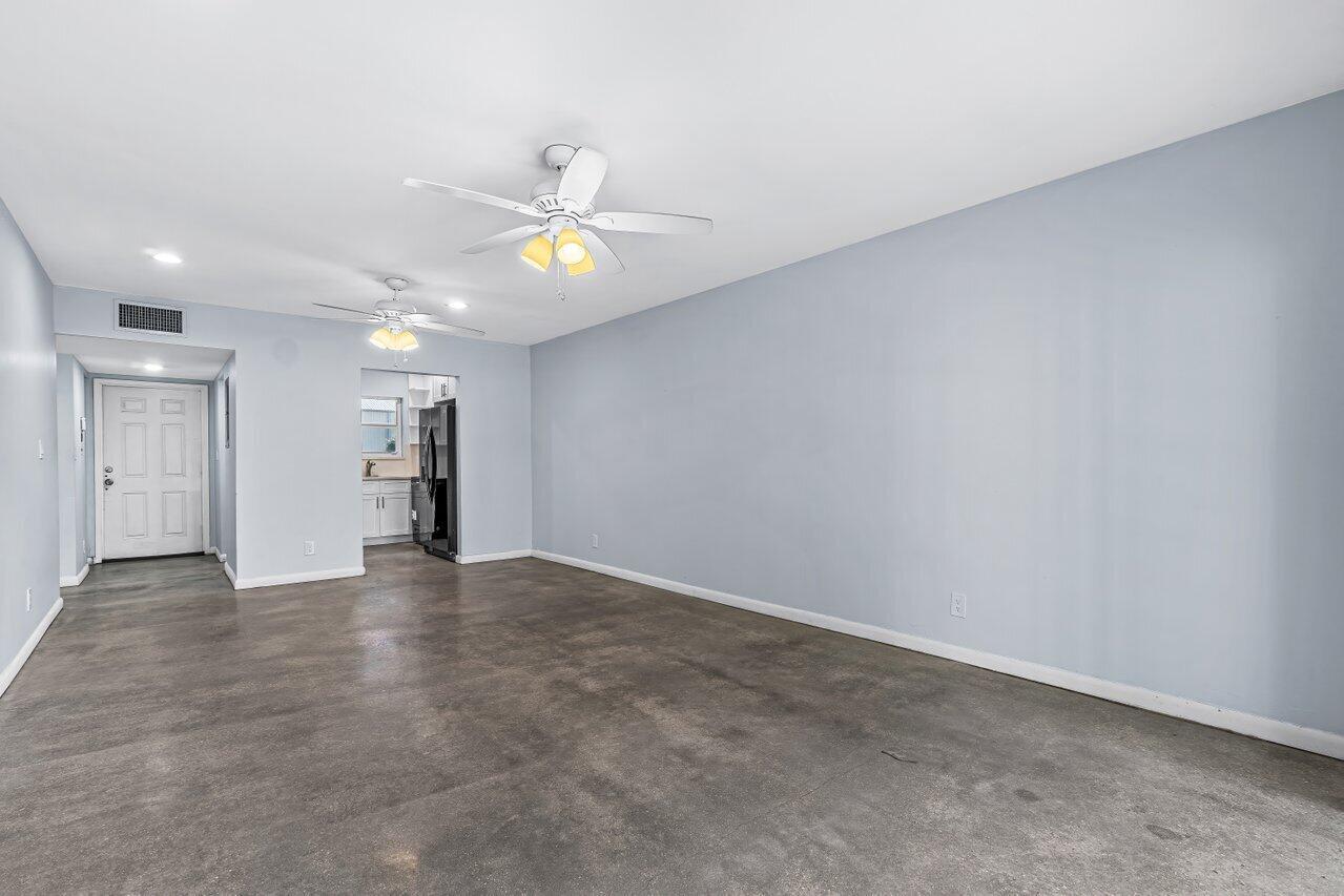 WATERWAY CLUB - Residential