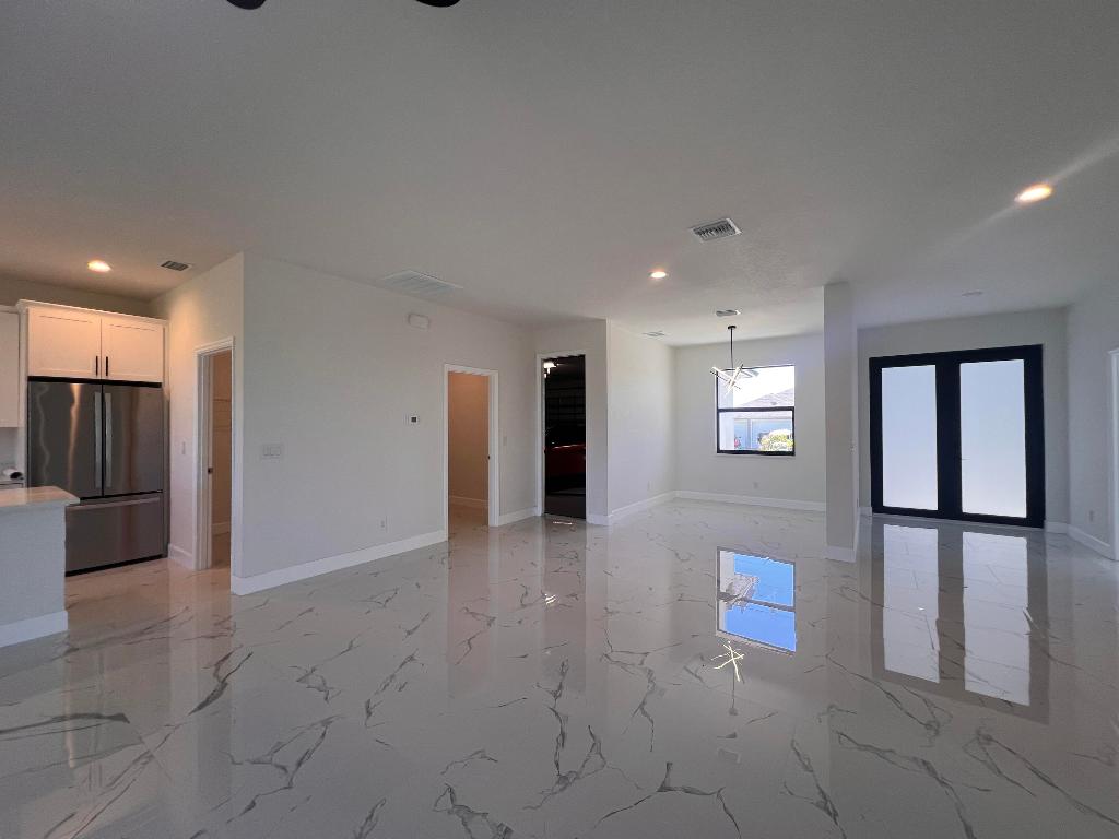 PORT CHARLOTTE SEC 81 - Residential