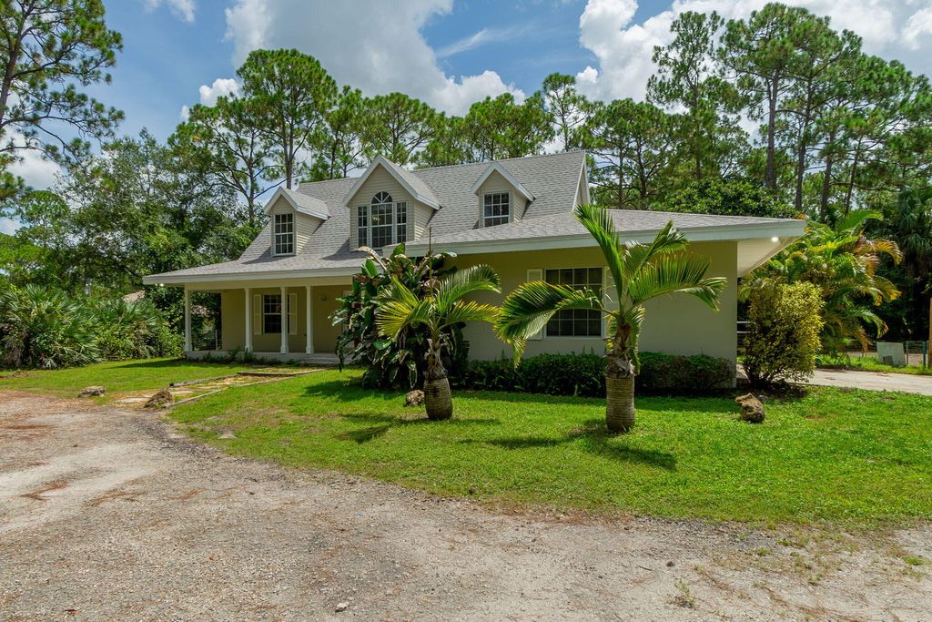 Photo of 16144 122nd Drive N, Jupiter, FL 33478 (MLS # R11010243)