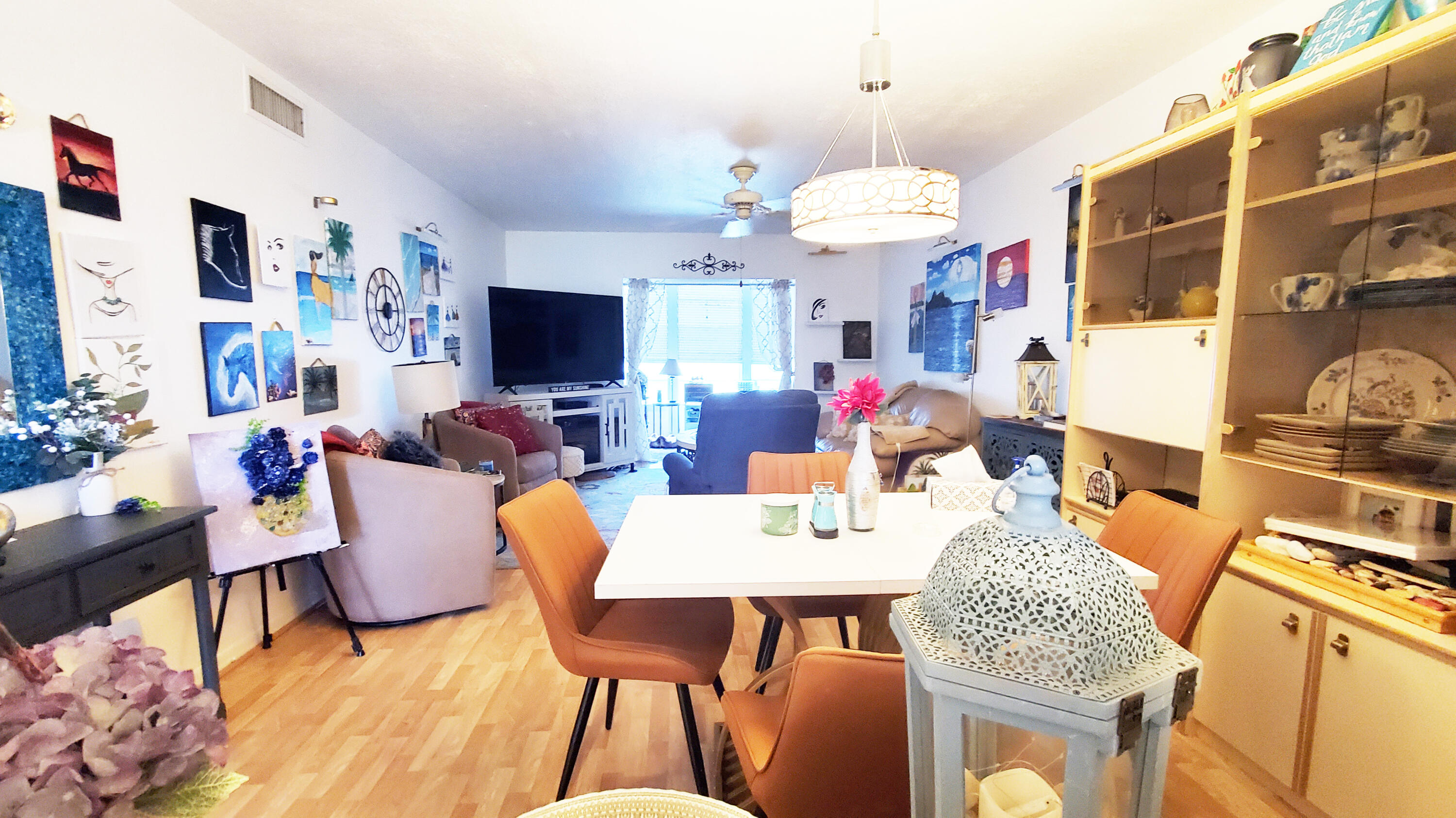 VILLAGE ROYALE ON THE GREEN CONDO - Residential