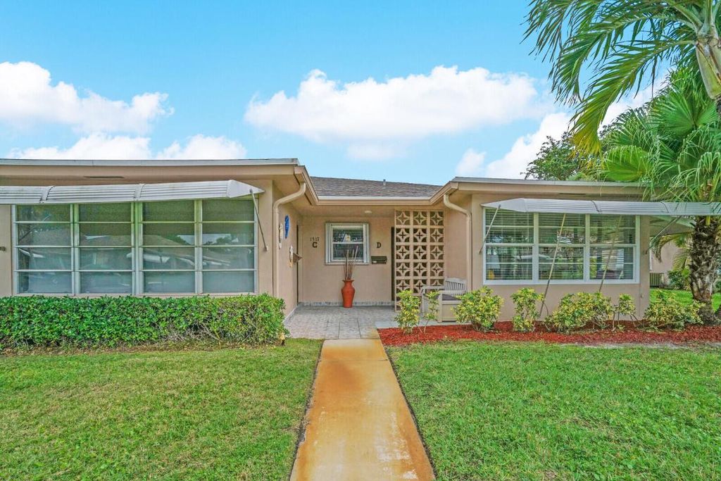 Photo of 1317 High Point Way SE #C, Delray Beach, FL 33445 (MLS # R11069764)
