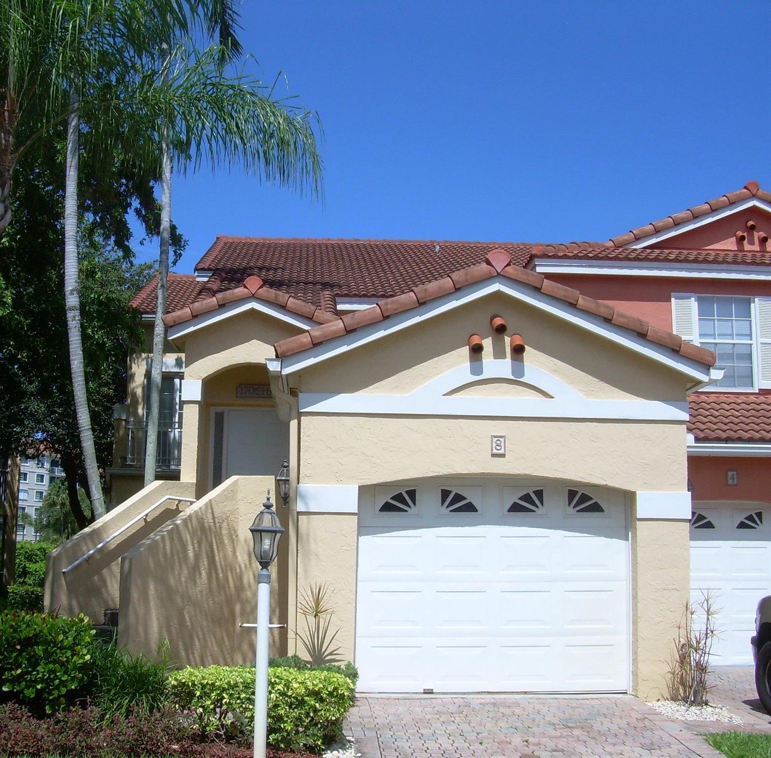 Gorgeous updated 3-bedroom second floor corner residence with spectacular golf course and lake views. 1 car garage, Laminate flooring. Open floor plan with dining area chandelier. Berber in Bedrooms. Newer full-size washer and dryer in laundry room. Spacious screened in balcony. Newly painted. Community pool for Eastbrooke. 24-hour guard gated community, surrounded by the municipal golf course. East access to downtown Boca Raton and Delray Beach, shopping, dining and the beaches.