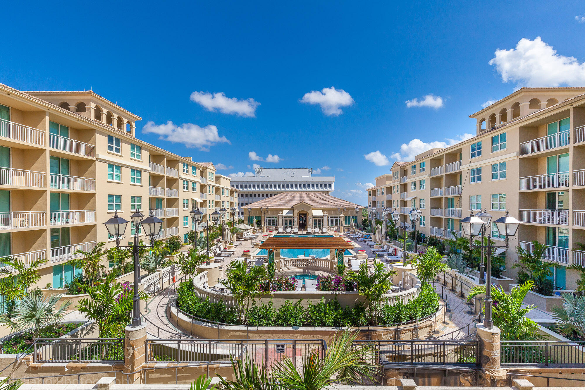 PALMETTO PLACE CONDO - Residential Lease