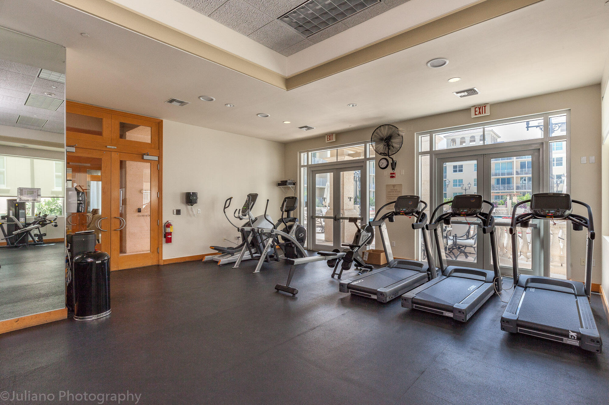 PALMETTO PLACE CONDO - Residential Lease