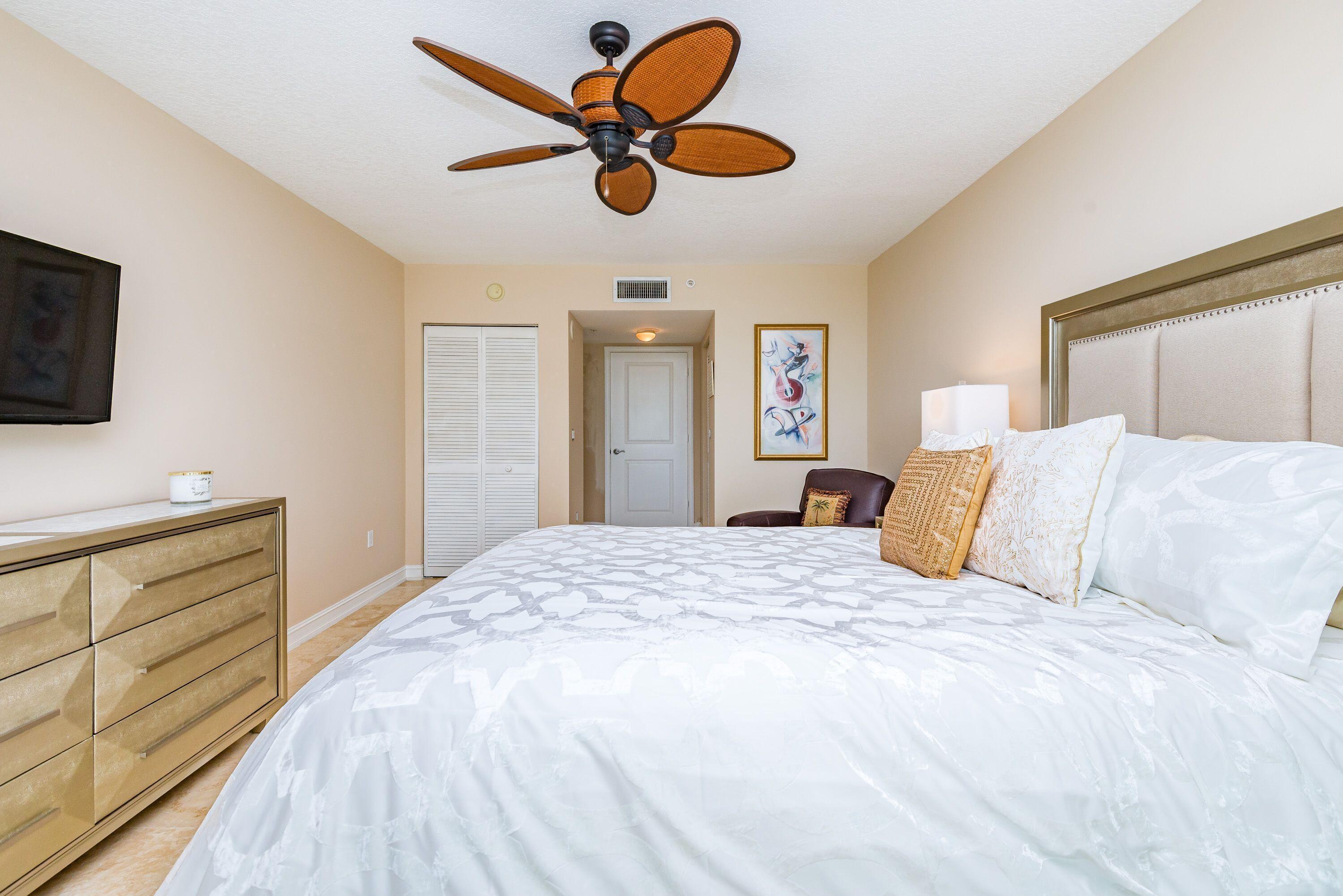 PALMETTO PLACE CONDO - Residential Lease