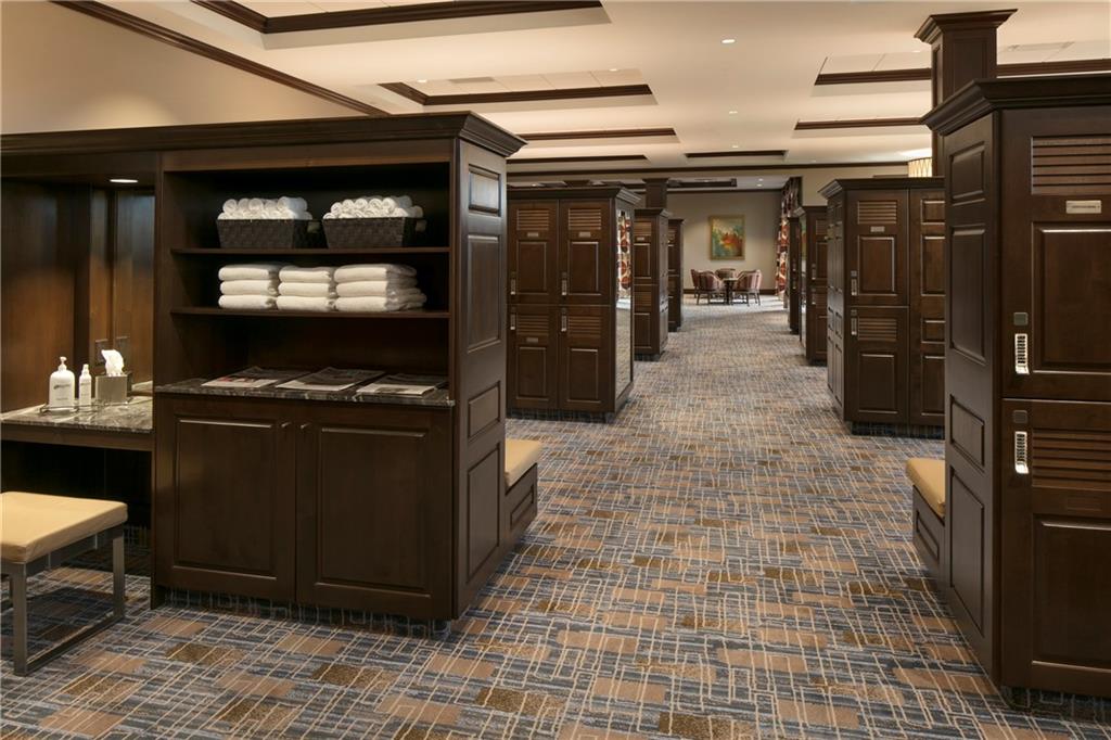 Lakewood Condo - Residential