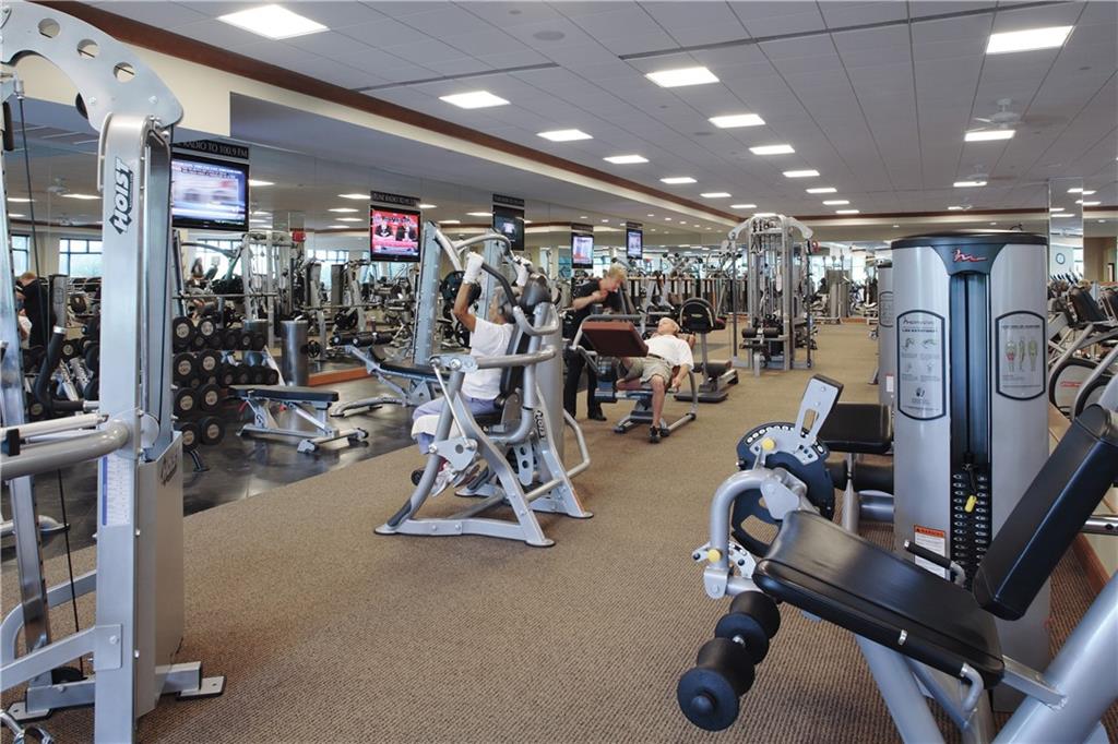 Lakewood Condo - Residential