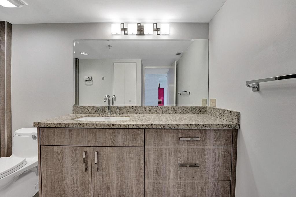 Lakewood Condo - Residential