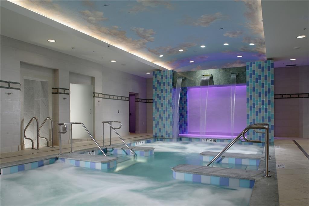 Lakewood Condo - Residential