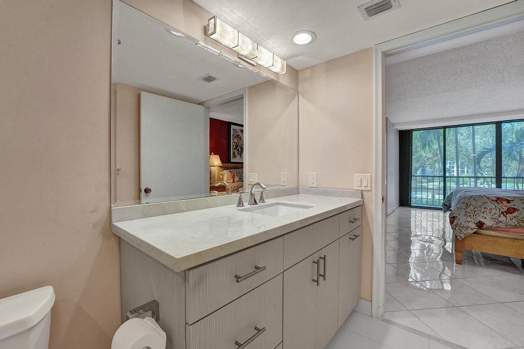Lakewood Condo - Residential
