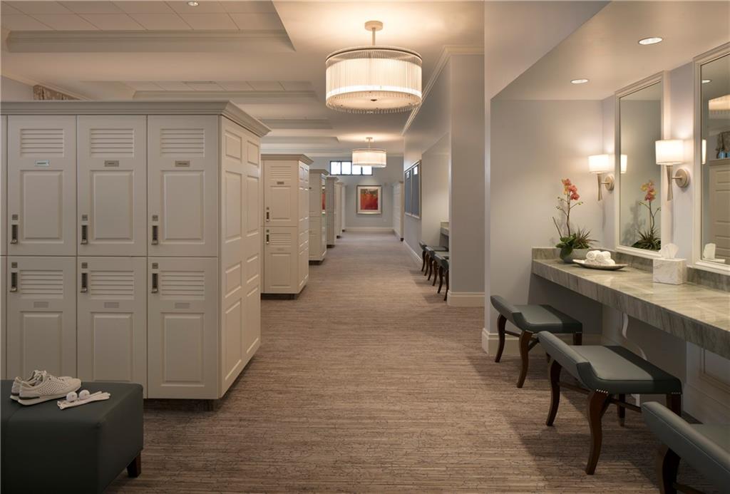 Lakewood Condo - Residential