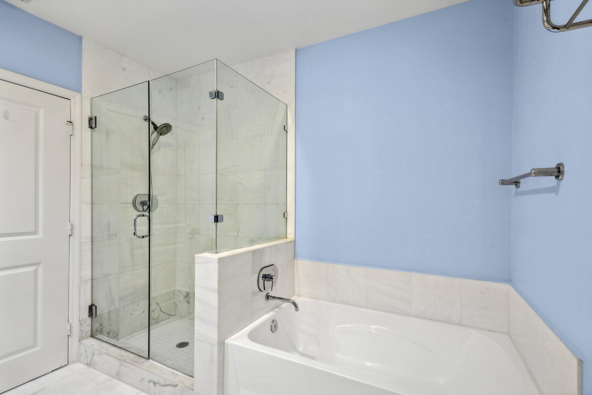 CITY PALMS CONDO - Residential Lease