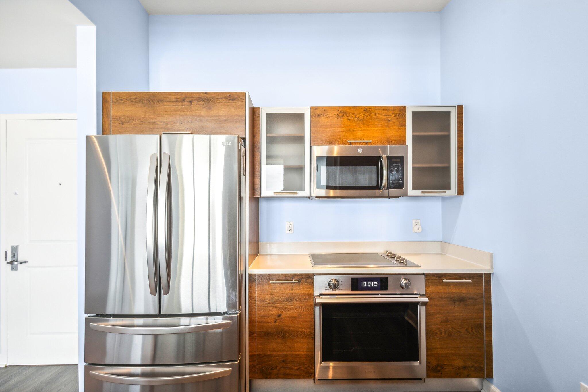 CITY PALMS CONDO - Residential Lease