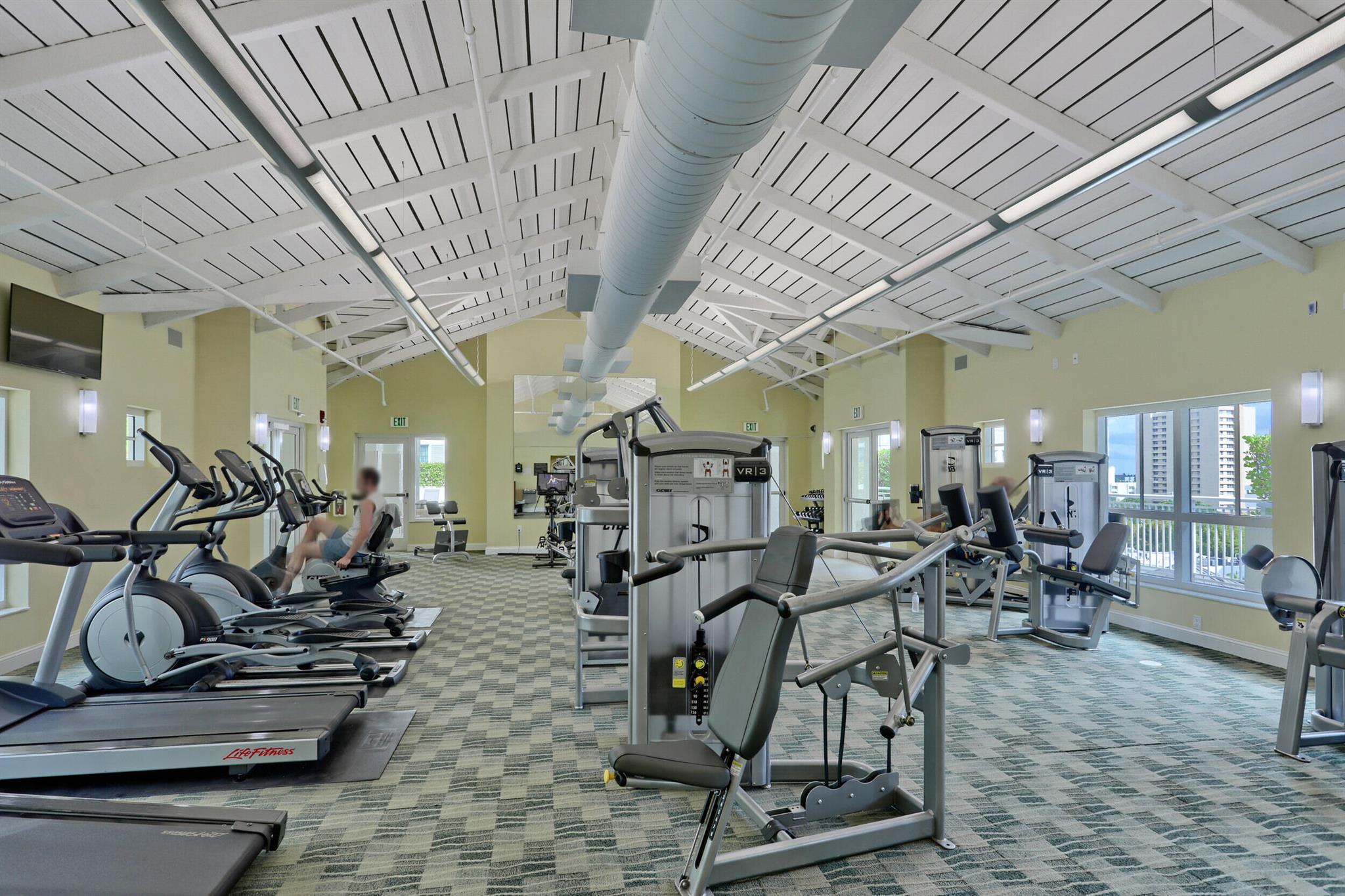 CITY PALMS CONDO - Residential Lease