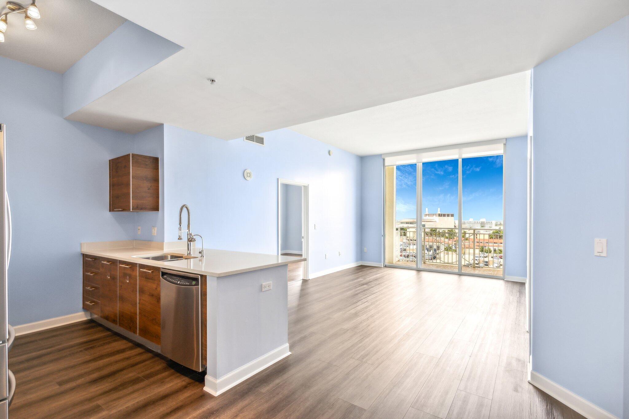 CITY PALMS CONDO - Residential Lease