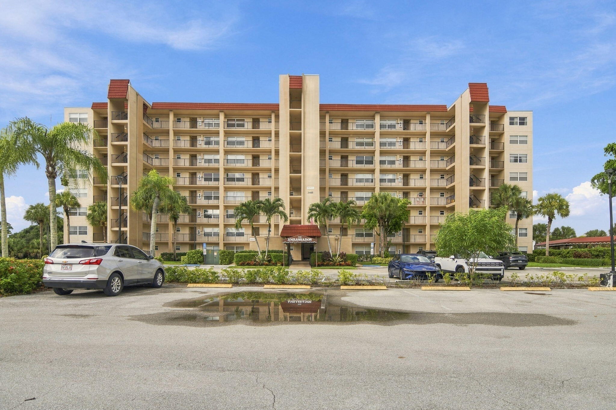 3465 Via Poinciana 405