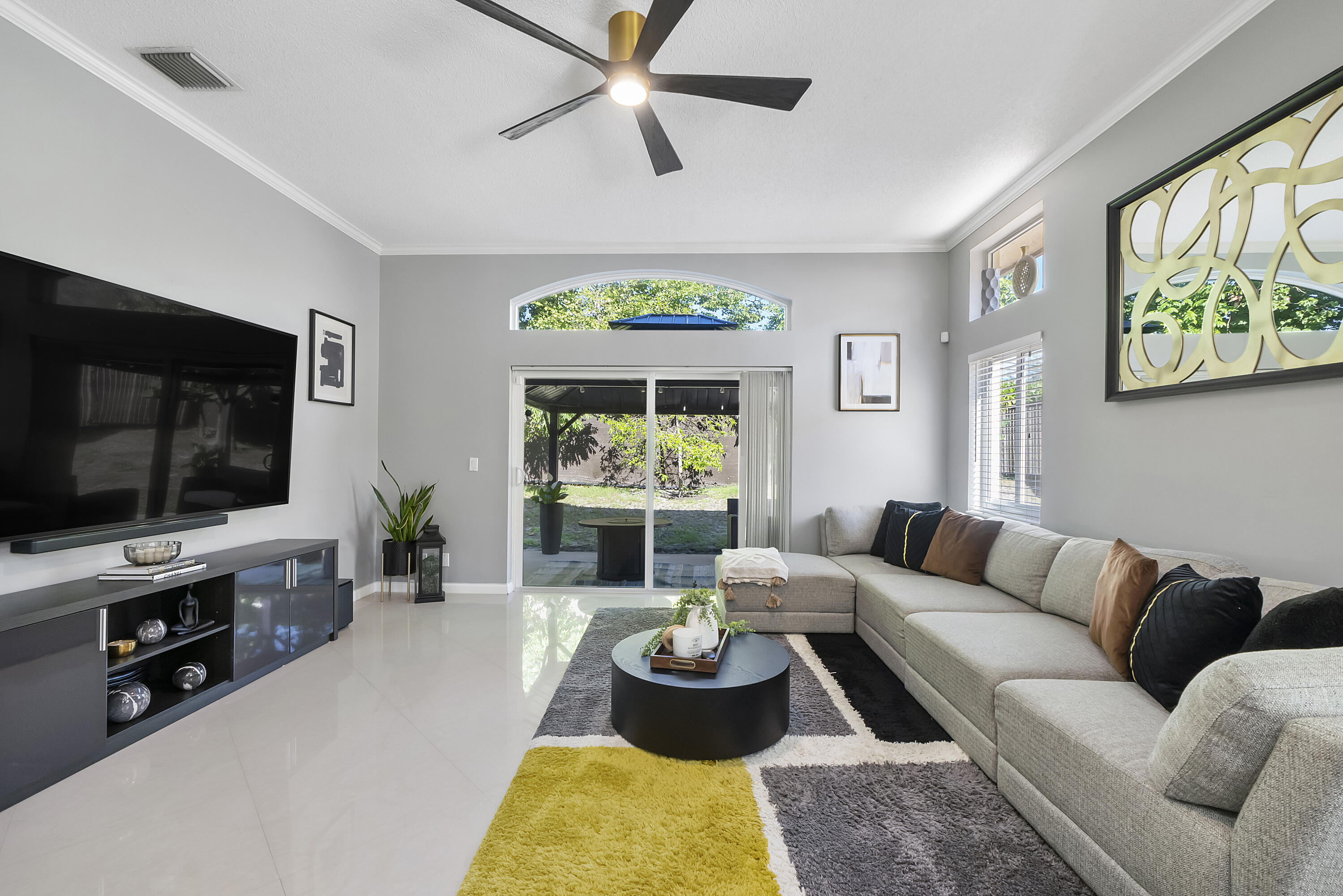 REGENCY LAKES AT COCONUT CREEK - Residential Lease