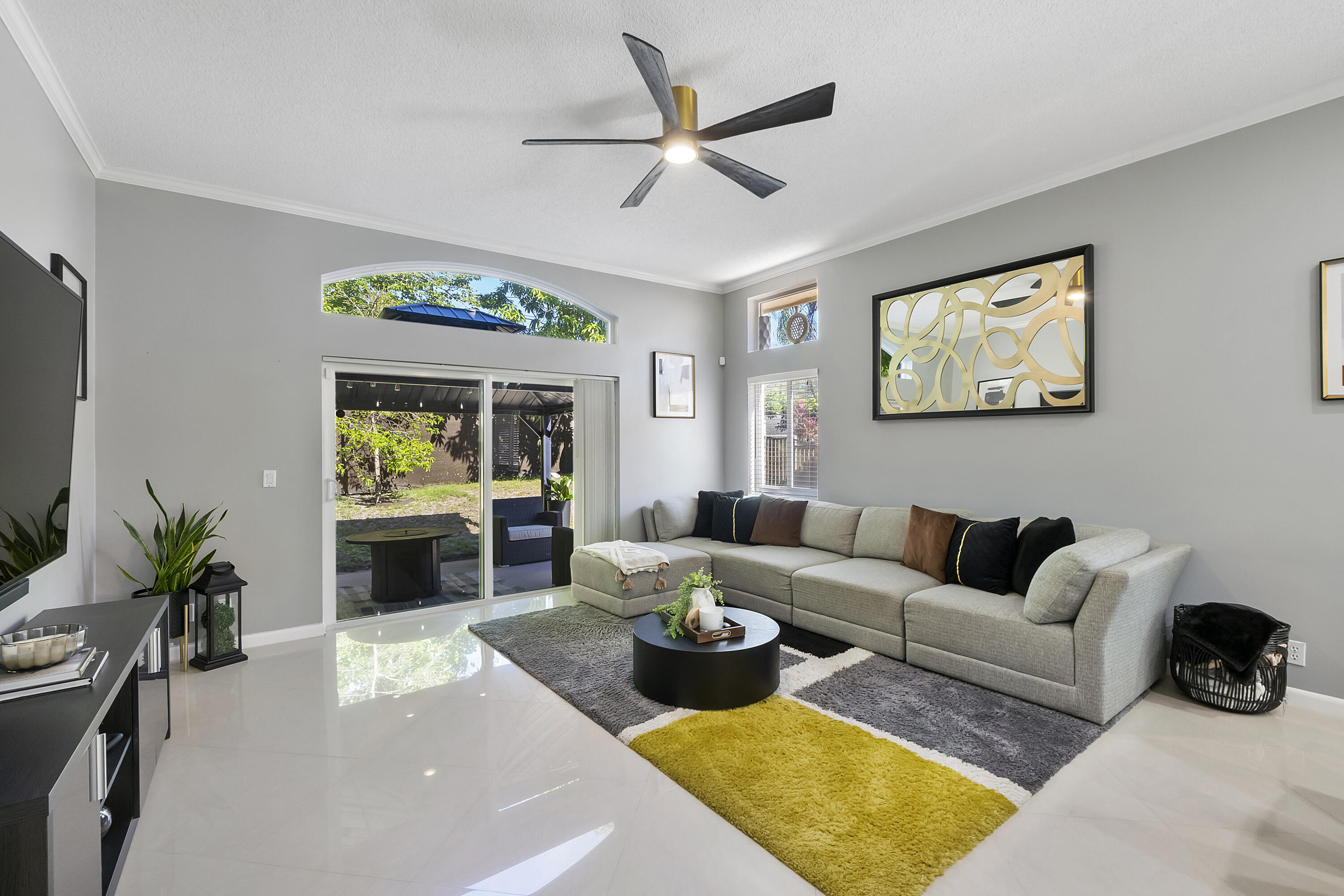 REGENCY LAKES AT COCONUT CREEK - Residential Lease