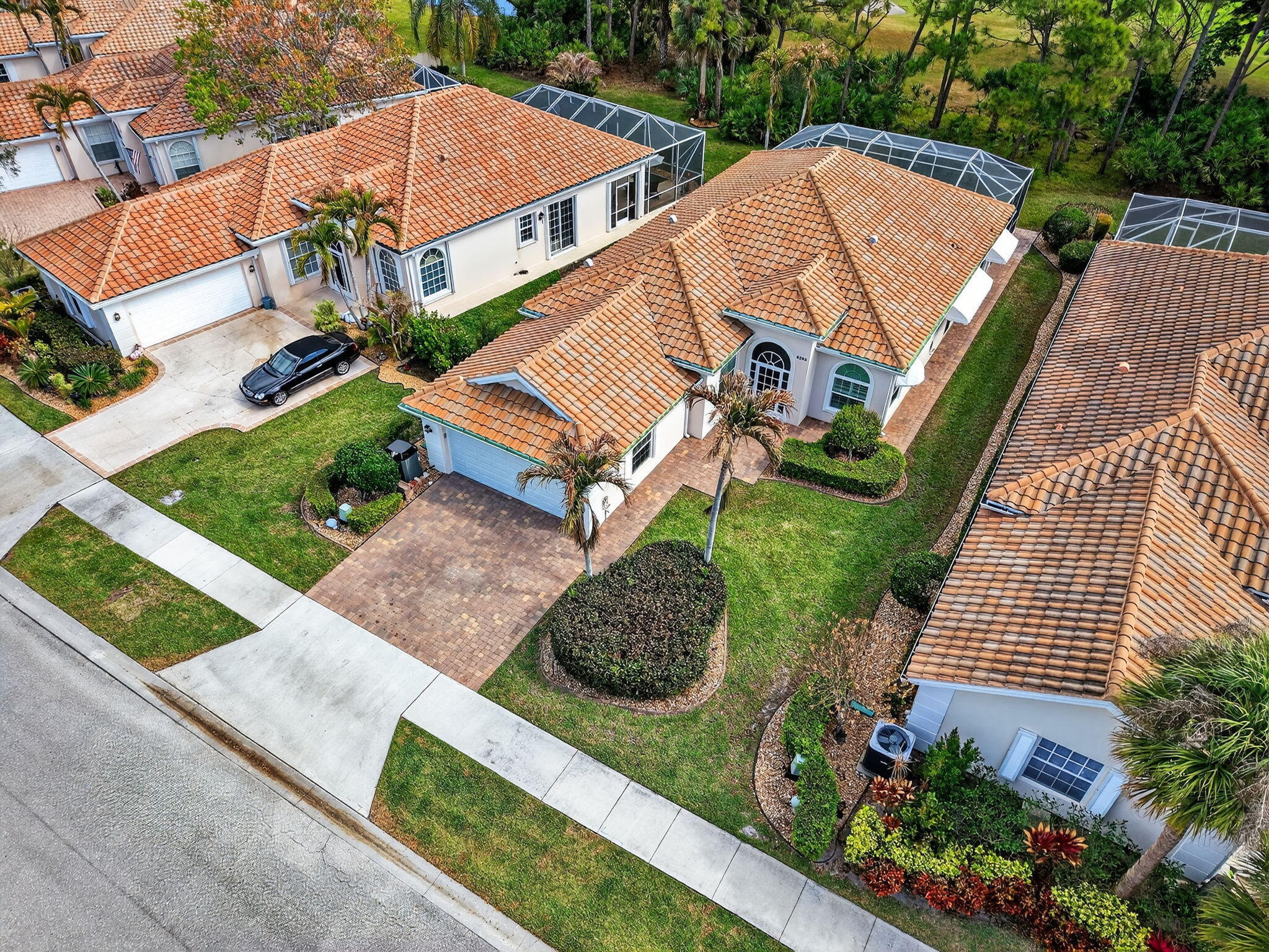 DOUBLE TREE - Residential