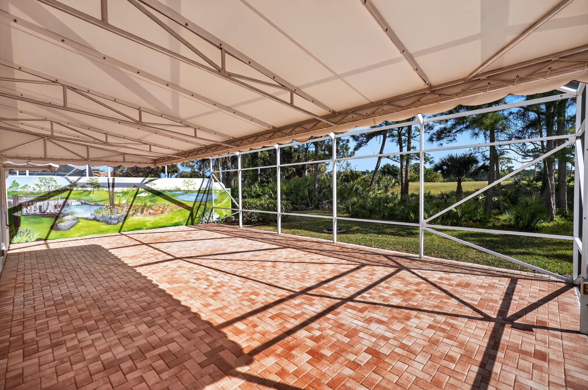 DOUBLE TREE - Residential