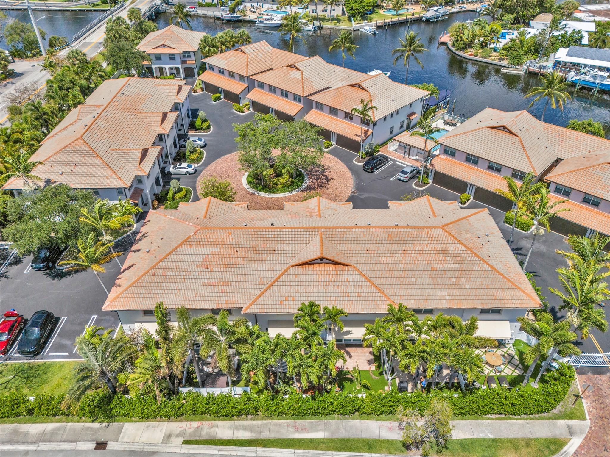 1327 SE 3rd Ave 1327